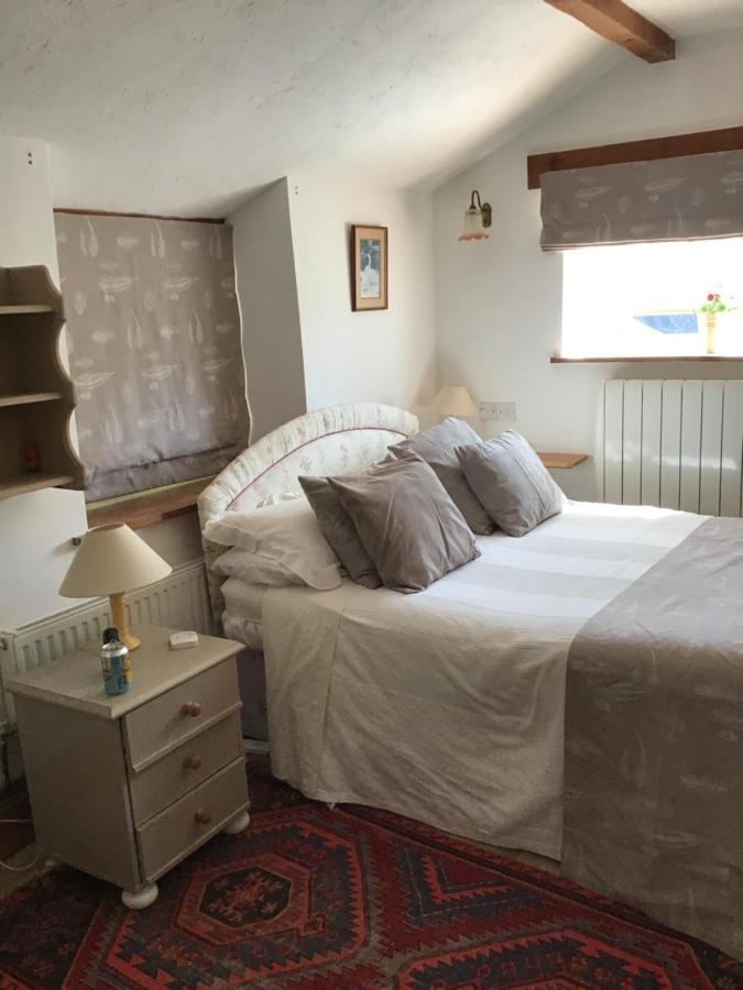 Barn Park Farm, Bed And Breakfast Stockland ภายนอก รูปภาพ